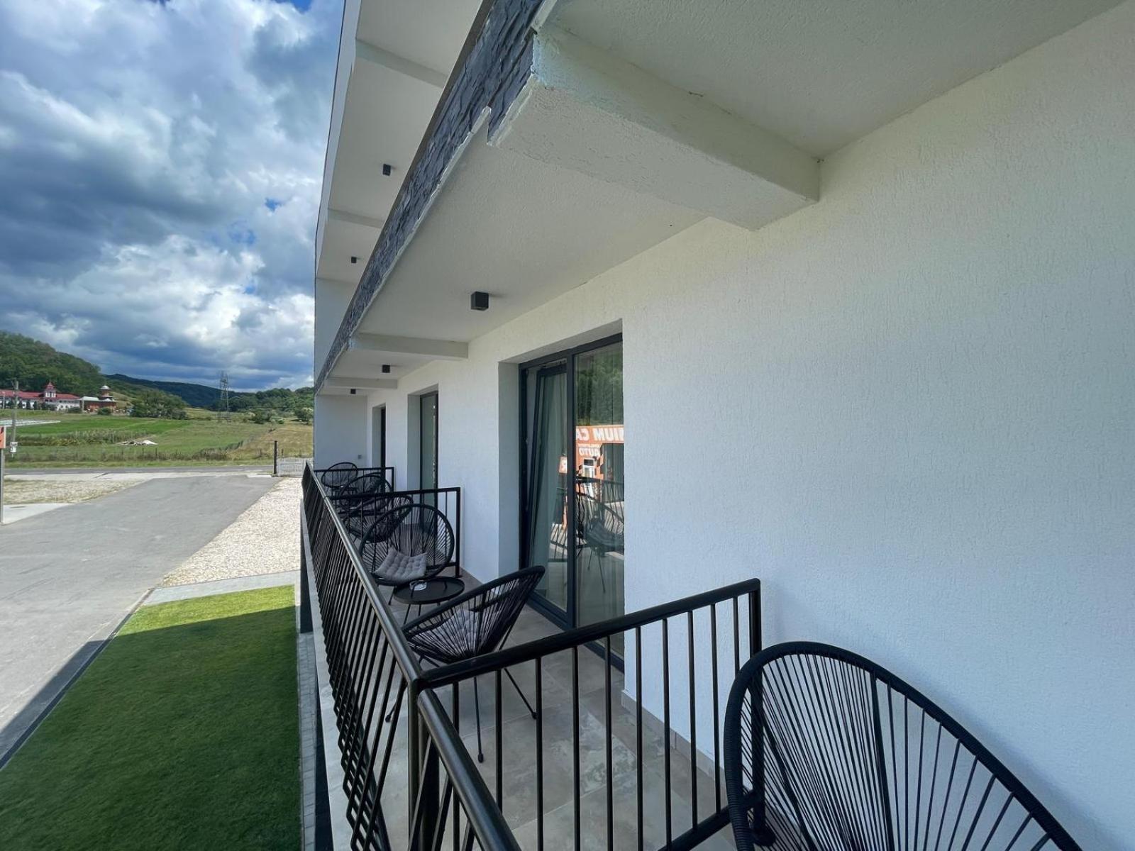 Отель Cataleya House Oesti-Paminteni Экстерьер фото